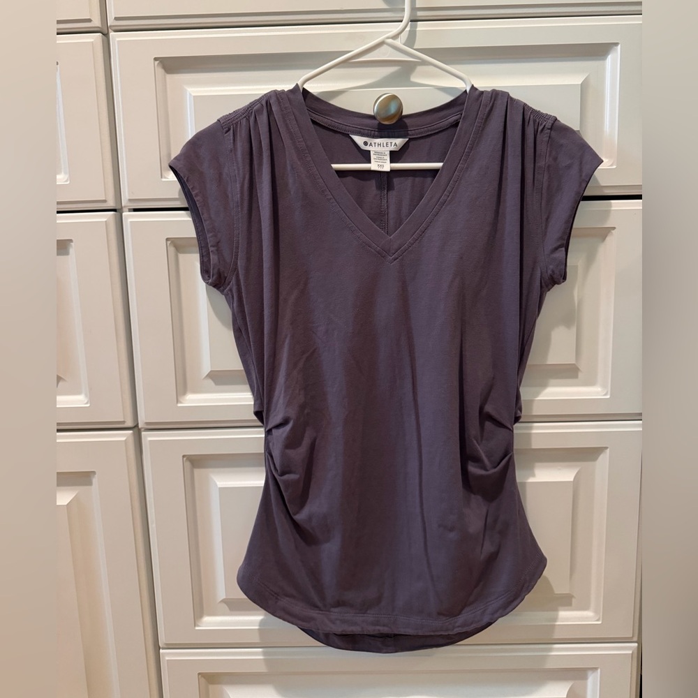 Athleta Plum V-Neck Short Sleeve Tee